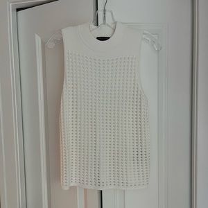 Rag & Bone white knit crew neck sleeveless sweater. Size S.